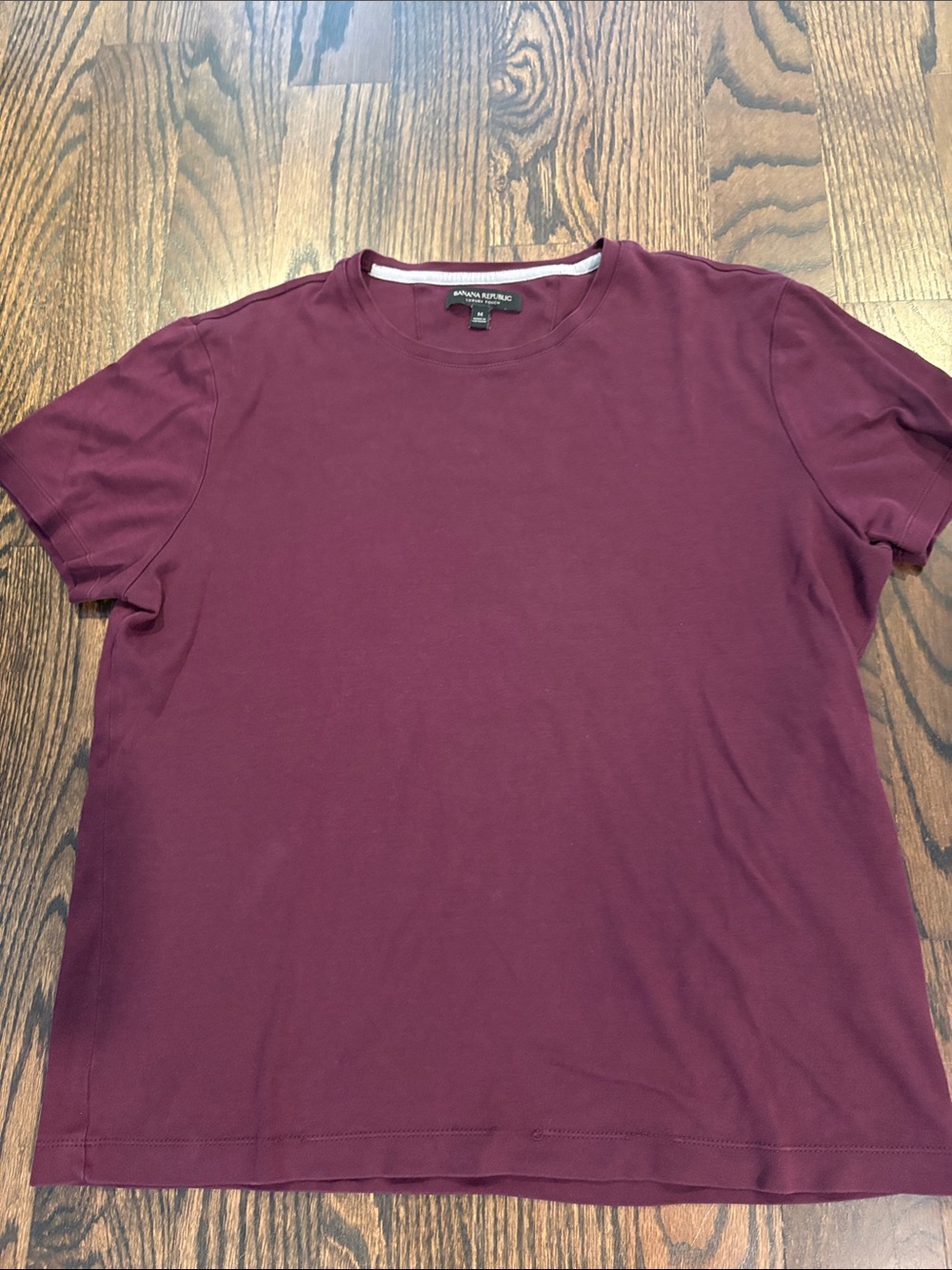 Banana Republic Men’s Short-Sleeve Crew Tee Deep Wine Size M
